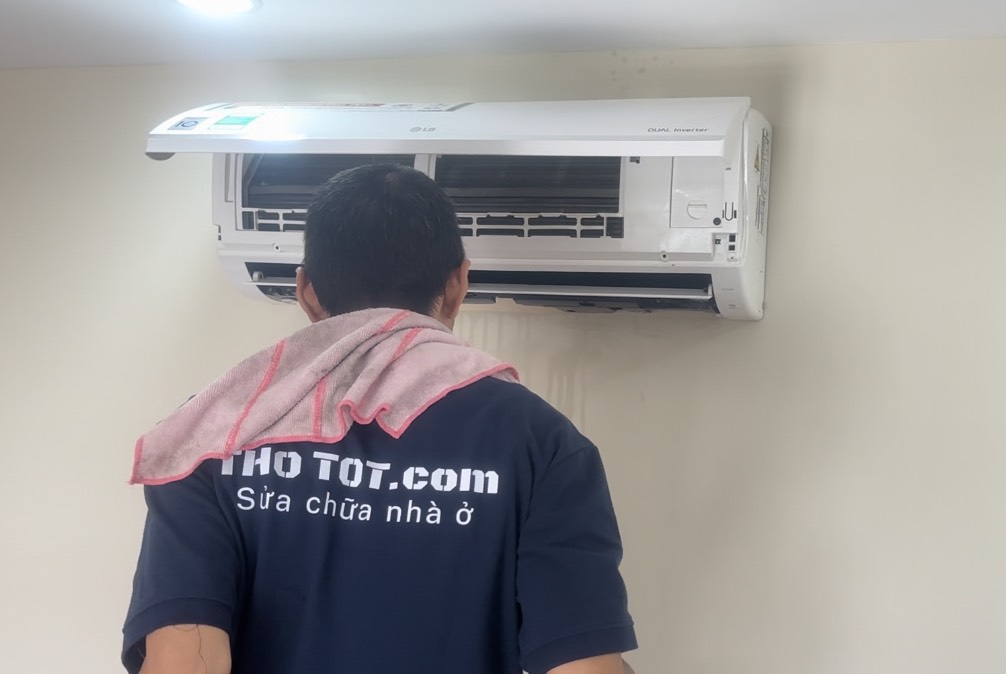 Vệ sinh máy lạnh dưới 3HP tất cả các hãng: Panasonic, Toshiba, Daikin, Casper...