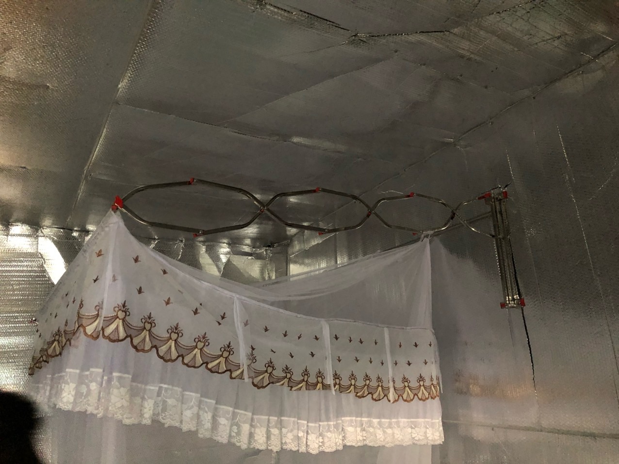 Khung treo mùng ngủ